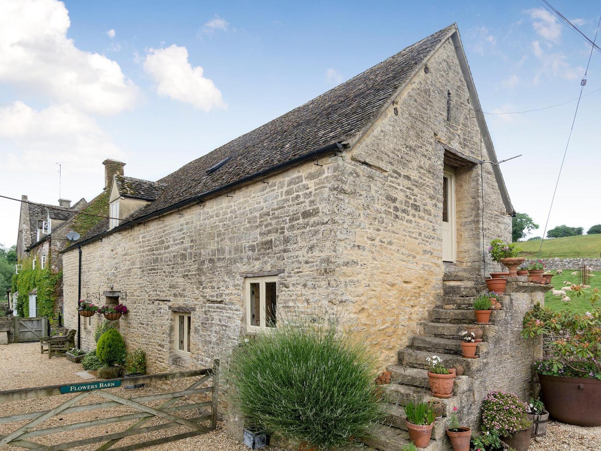 Flowers Barn Daglingworth Extérieur photo