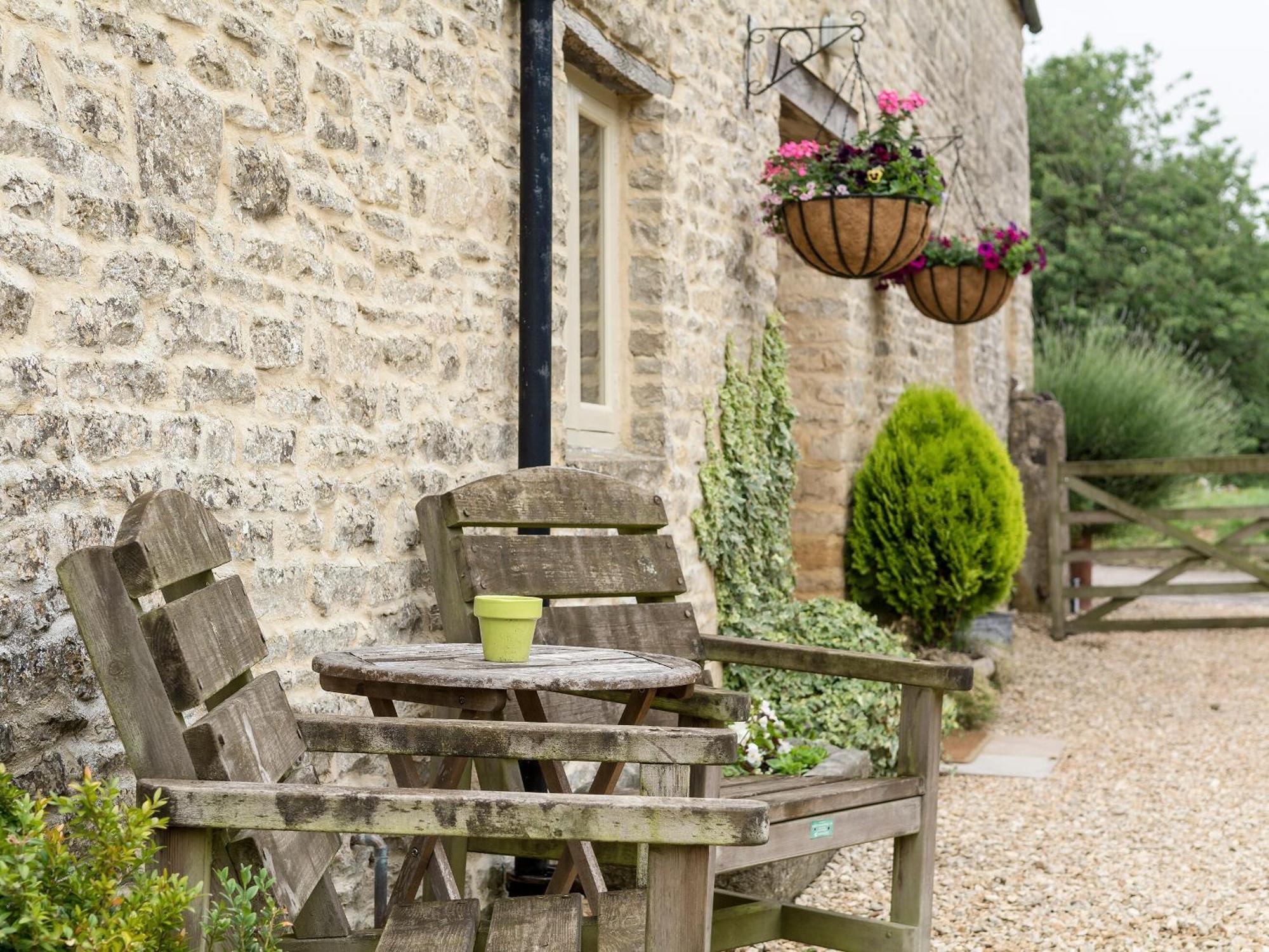 Flowers Barn Daglingworth Extérieur photo